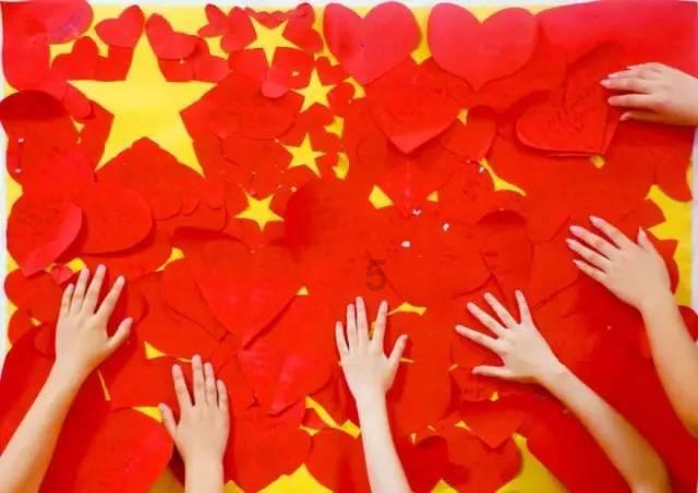 呼和浩特市铸牢中华民族共同体意识“红石榴籽宣讲团”走进石东路街道三里营东社区